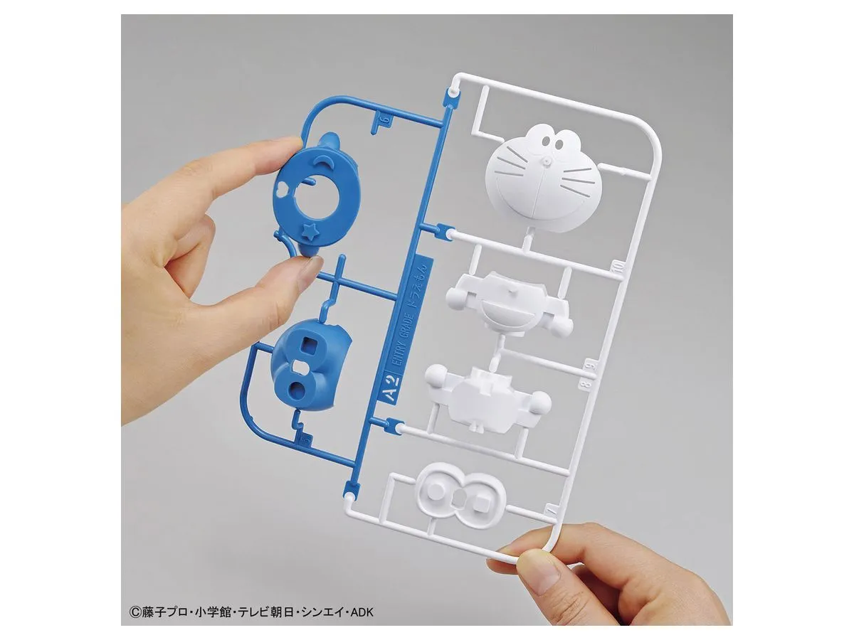 Bandai Entry Grade Doraemon (Plastic Model Kit)