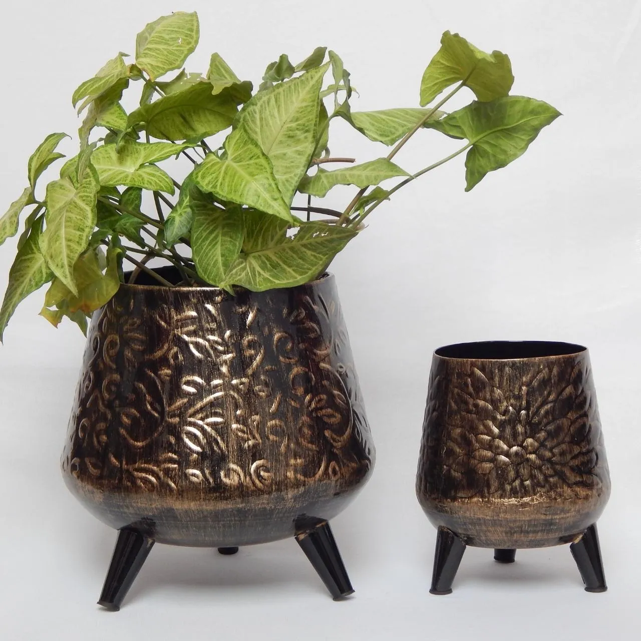 Hazel Metal Planter with Stand