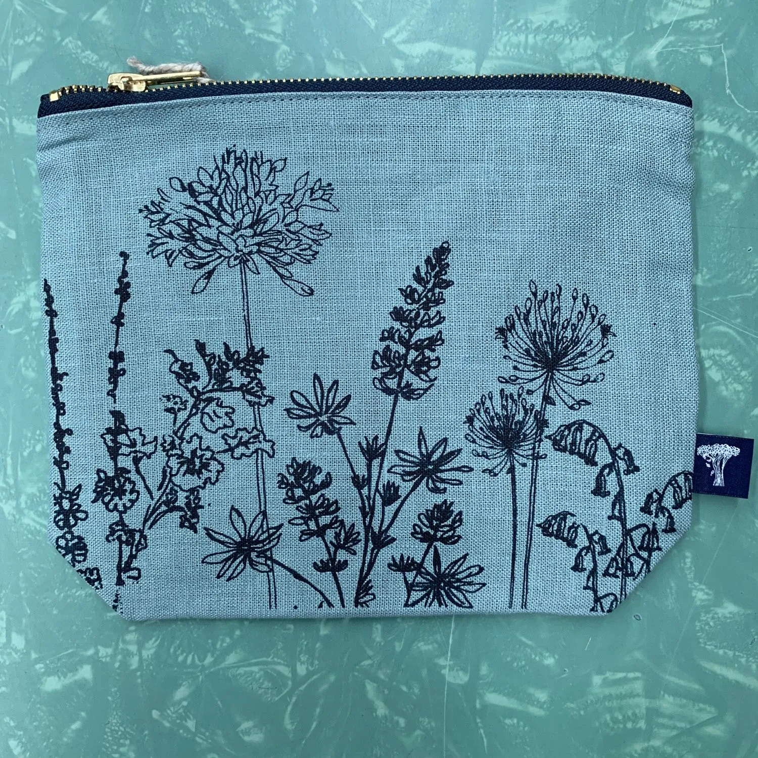 Helen Round Linen Notions Pouch