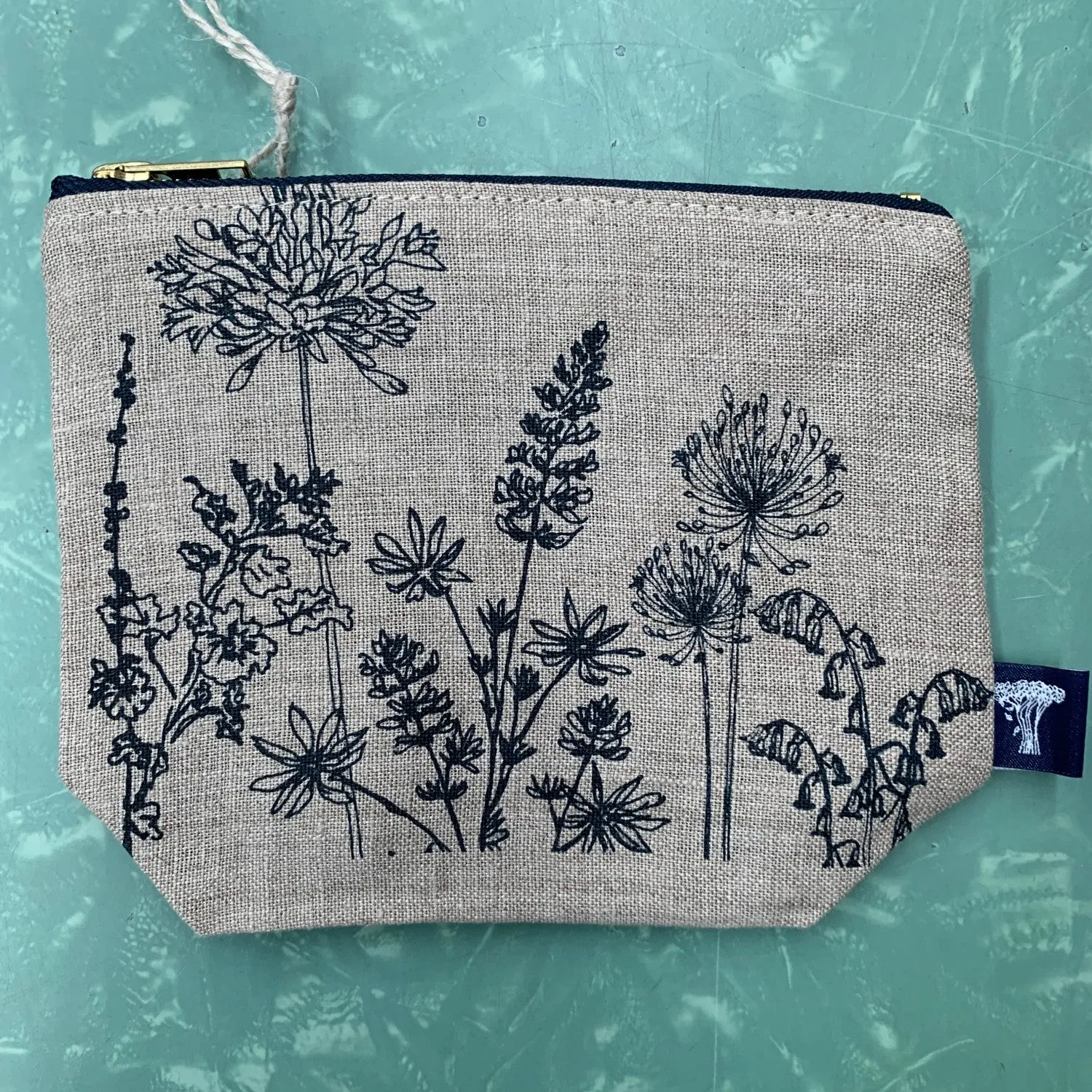 Helen Round Linen Notions Pouch