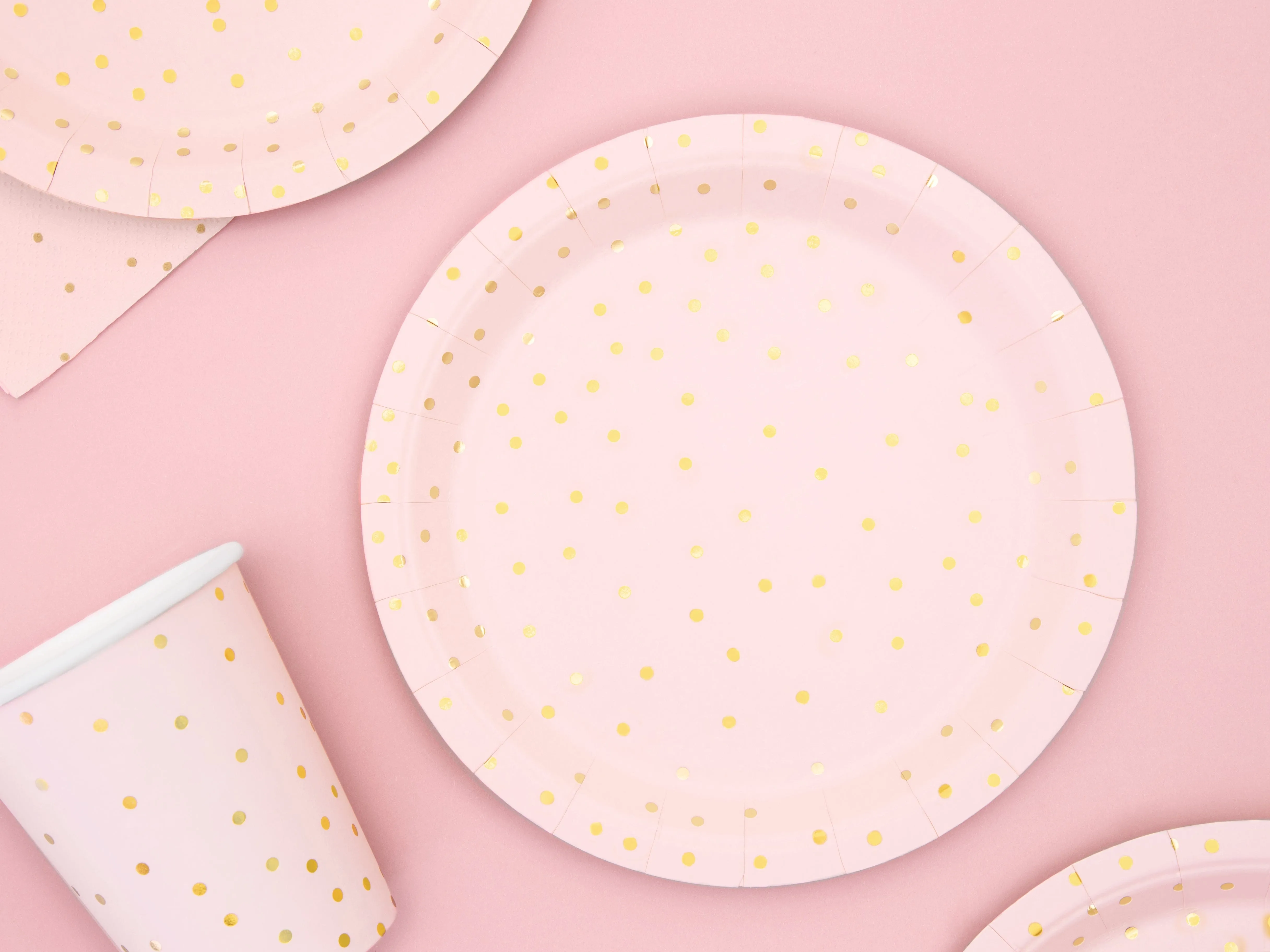 Light Pink Polka Dots Party Plates x 6