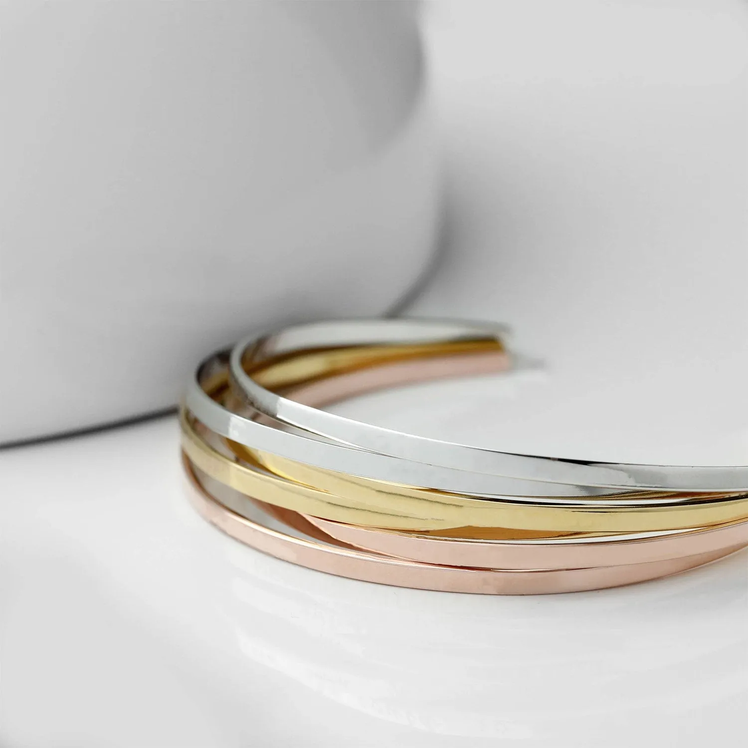 MODERN GOLD CUFF