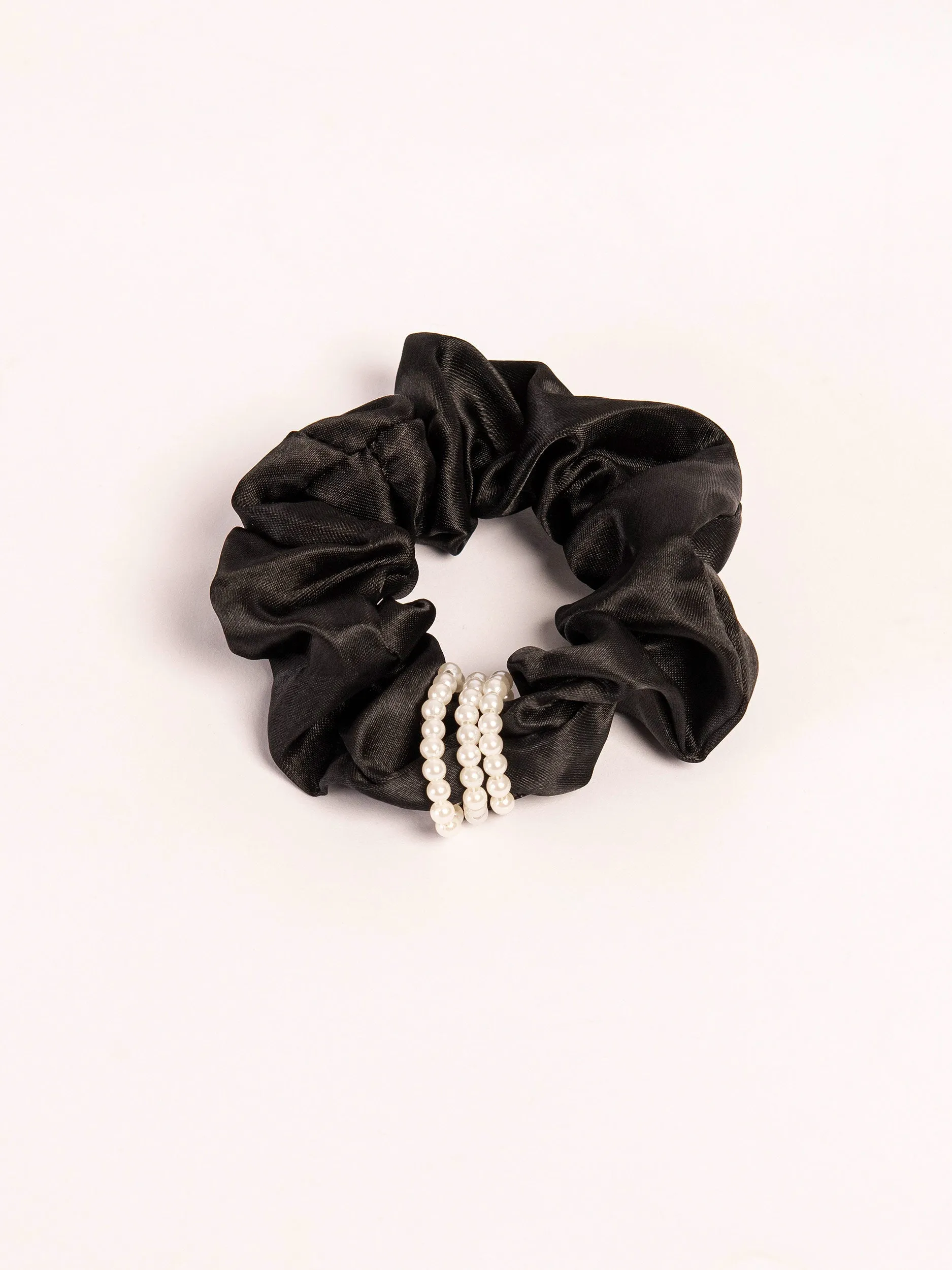 Pearly Scrunchie